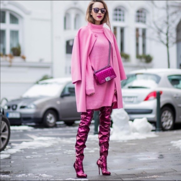 SOLD‼️ TAYLOR SWIFT CHRISTIAN LOUBOUTINS - Picture 3 of 12